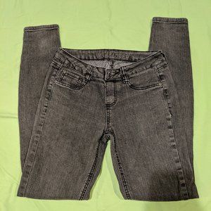 Gray Wallflower Skinny Jeans